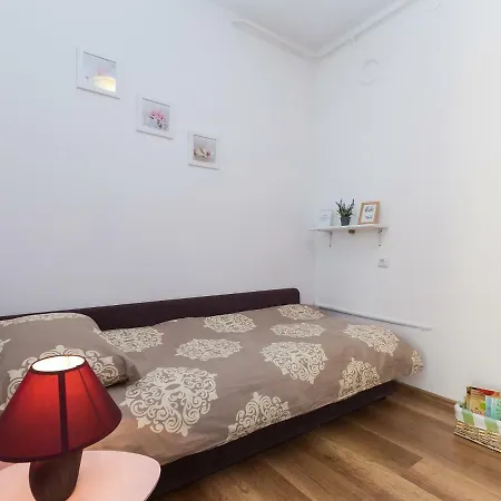 Apartment Lory'S Place Pula Exterior photo