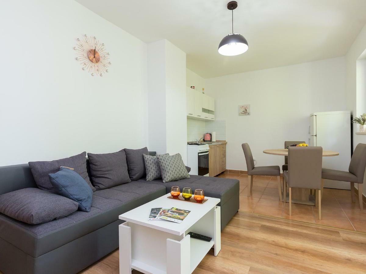 Apartment Lory's Place Pula
