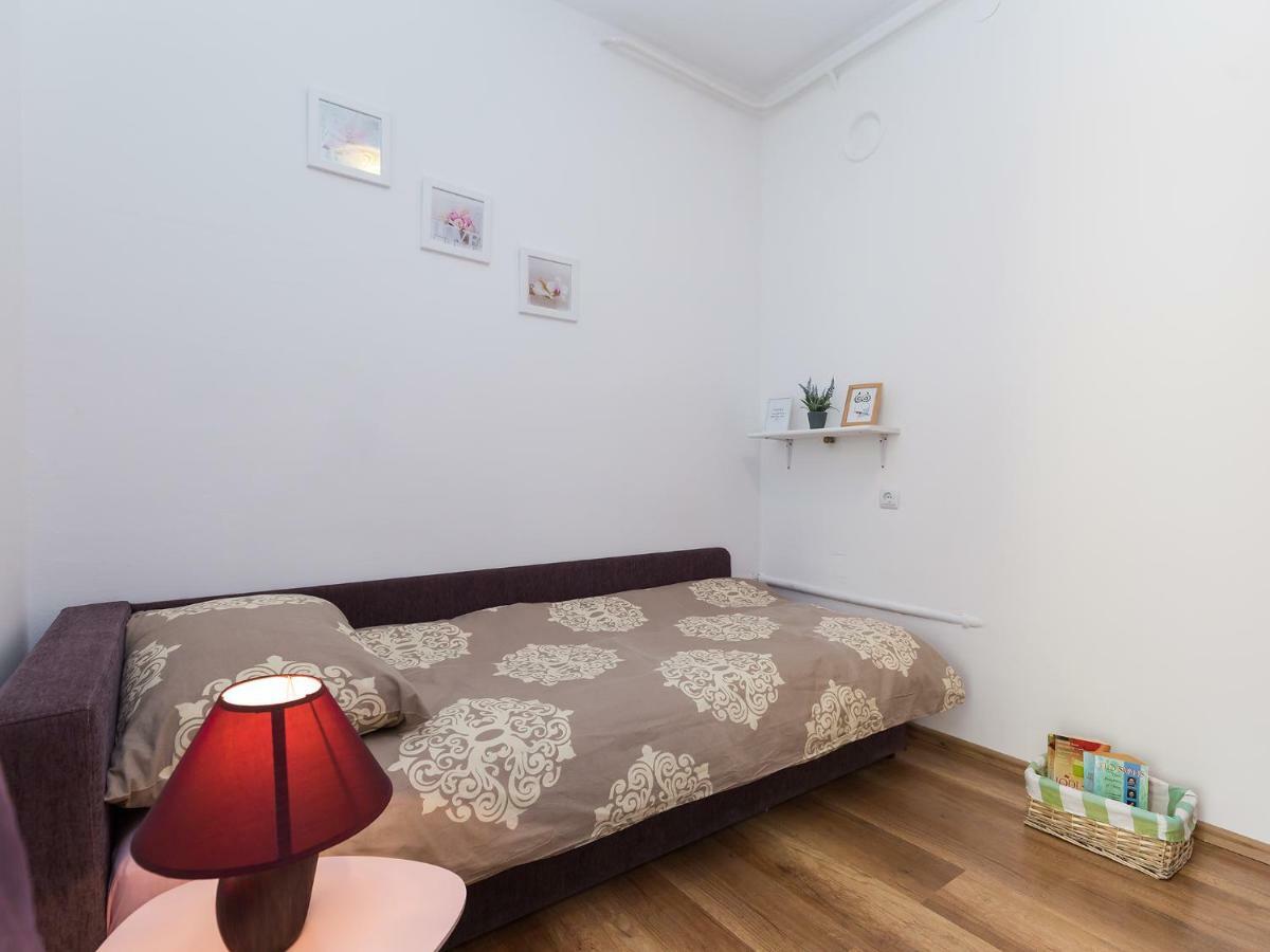 Apartma Lory's Place *